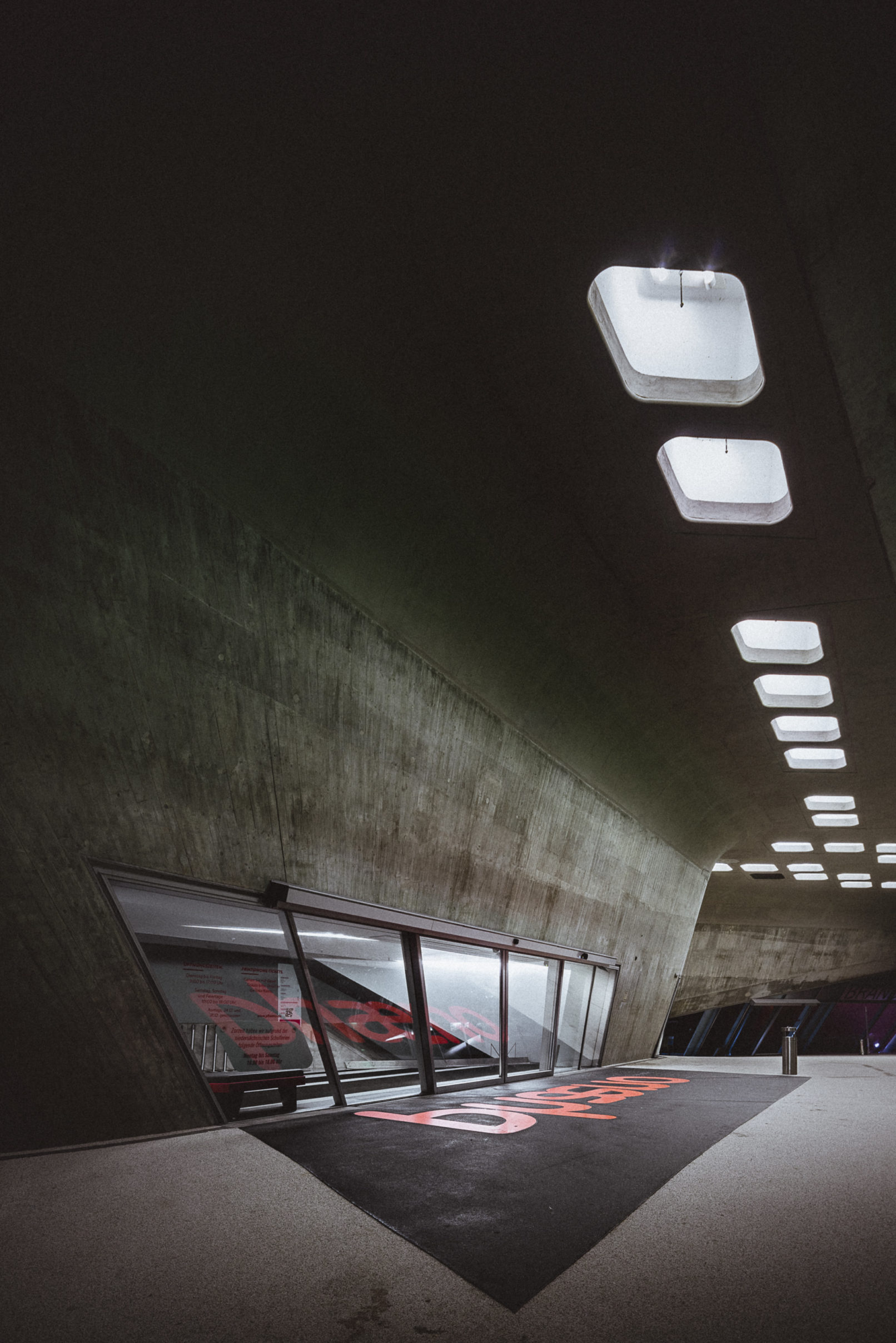 phaeno science museum - Wolfsburg, Germany - architecture photography by Dynamic Forms and Martin Foddanu Photography