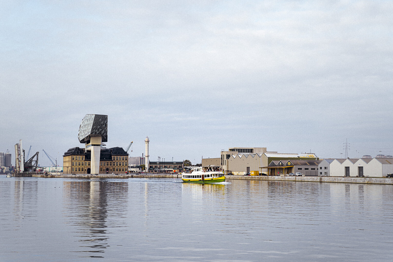 Port House - Antwerpen - architecture photography by Dynamic Forms and Martin Foddanu Photography