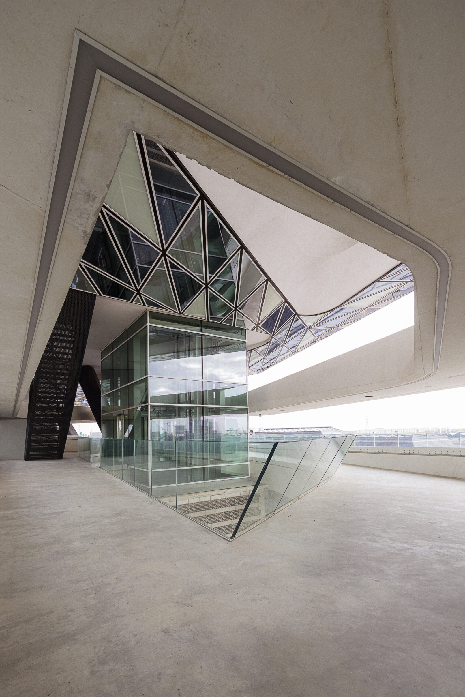 Port House - Antwerpen - architecture photography by Dynamic Forms and Martin Foddanu Photography