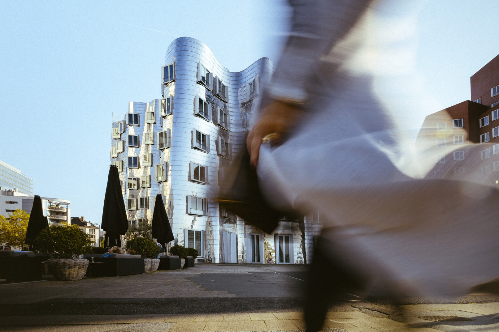 neuer zollhafen - dynamic forms -düsseldorf - frank gehry - architecture photography