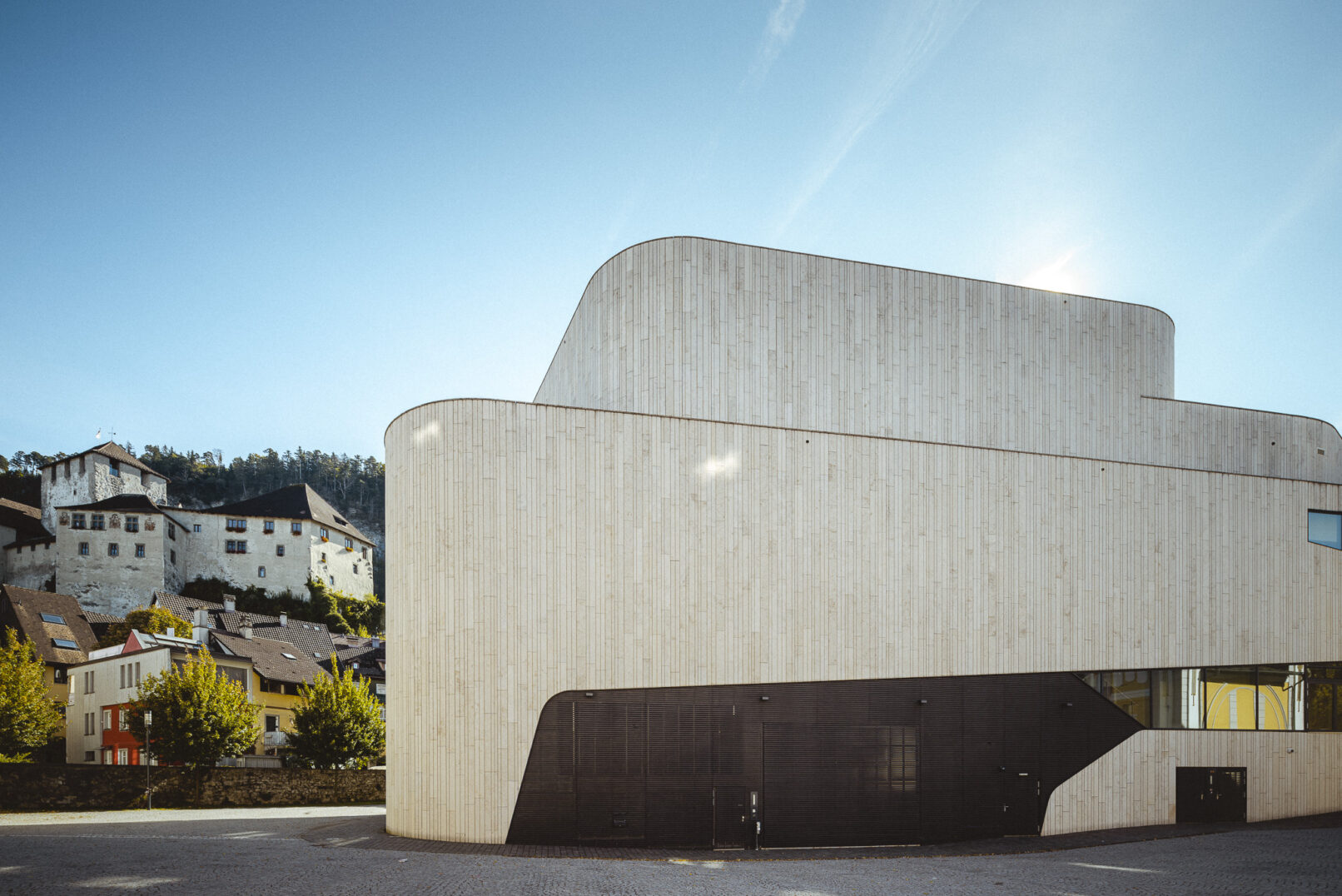 Monforthaus, Feldkirch Austria - dynamic forms - architecture photography