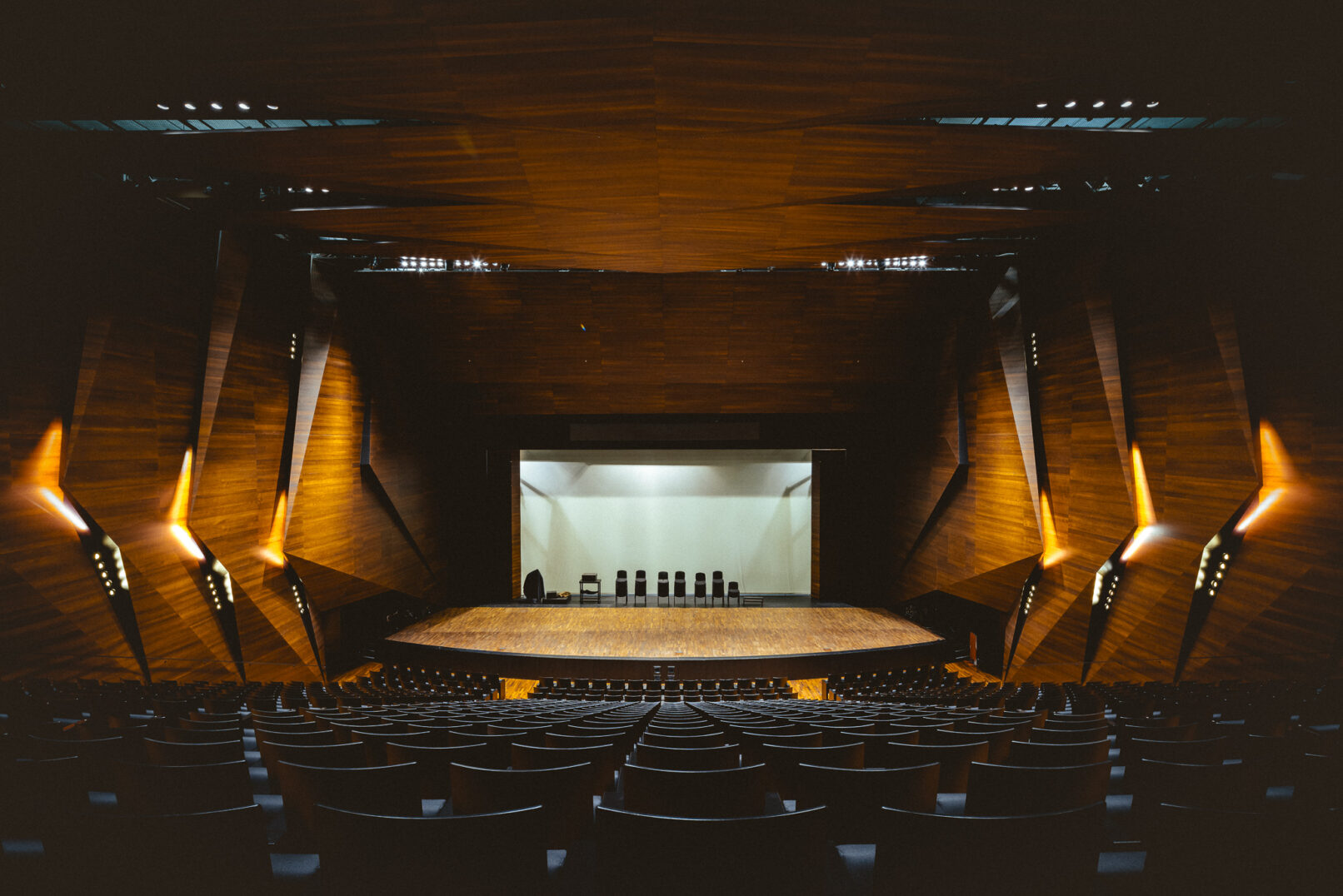 Festspielhaus Erl - Austria- dynamic forms - architecture photography
