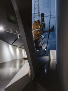 Militärhistorisches Museum in Dresden - Deutschland - dynamic forms - architecture photography